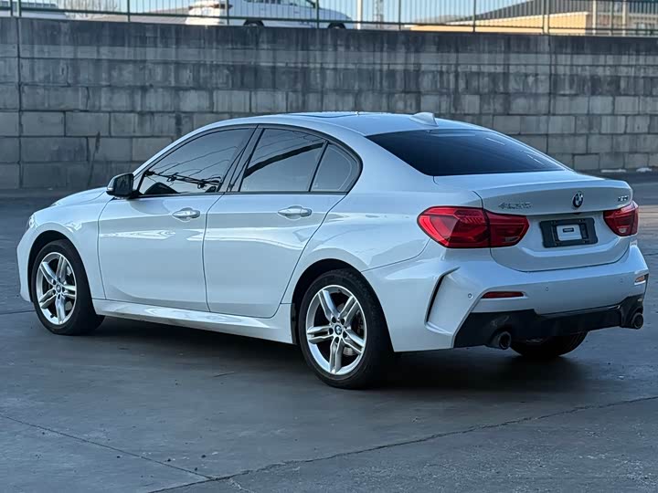 Фото 5 - BMW 1 Series