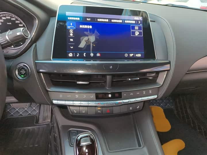 Фото 6 - Cadillac CT5