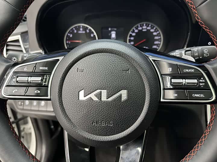 Фото 13 - Kia KX3