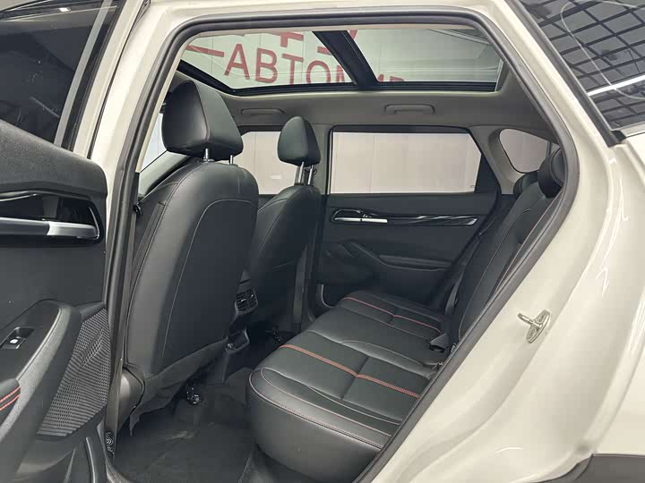 Фото 5 - Kia KX3