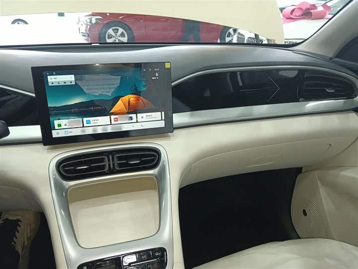 Фото 12 - Geely Galaxy Geome