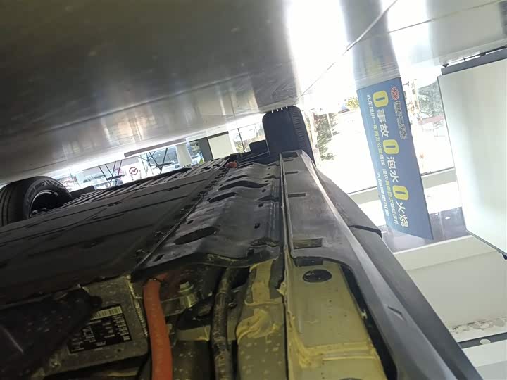 Фото 18 - Geely Galaxy Geome