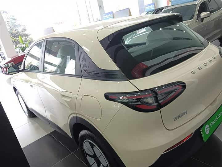 Фото 21 - Geely Galaxy Geome