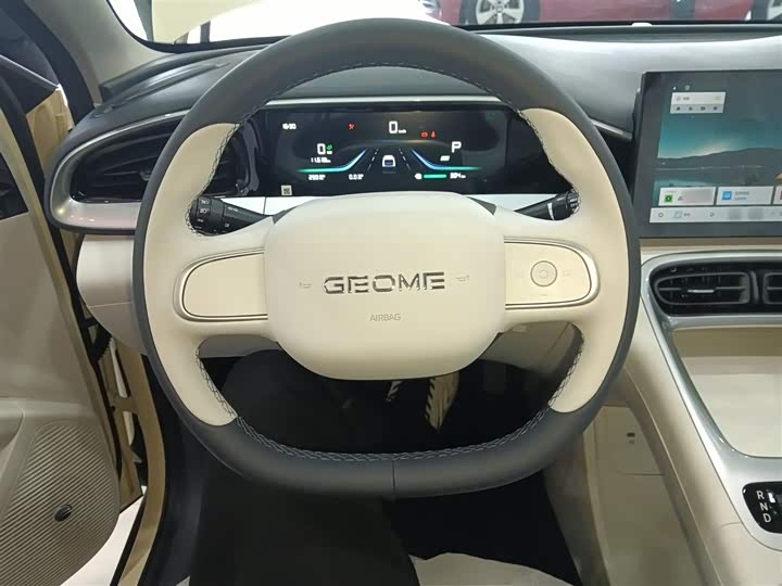 Фото 3 - Geely Galaxy Geome