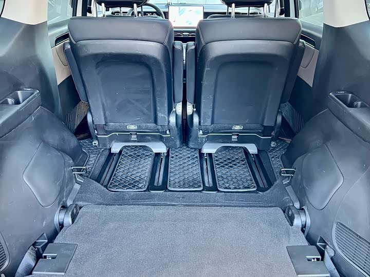 Фото 15 - GAC Trumpchi E8