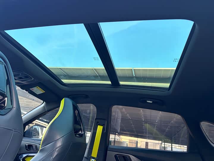 Фото 18 - MG Motor One