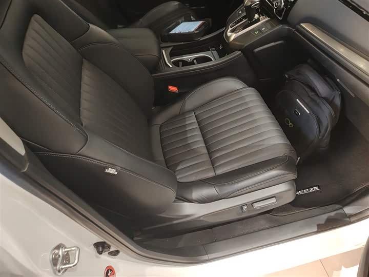 Фото 11 - Honda Breeze