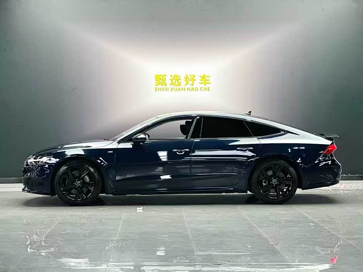 Фото 8 - Audi A7