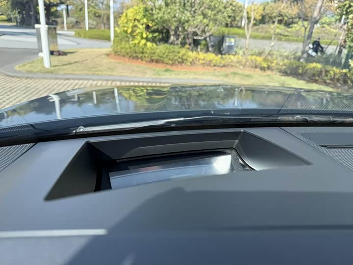 Фото 10 - Audi A7L