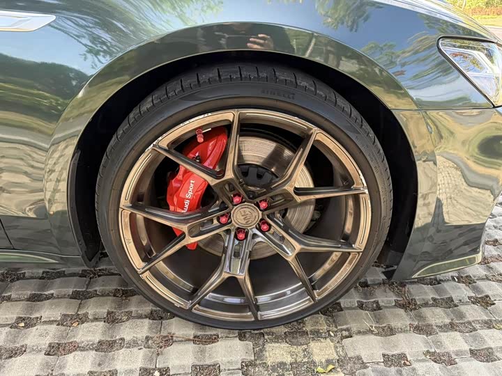 Фото 14 - Audi A7L