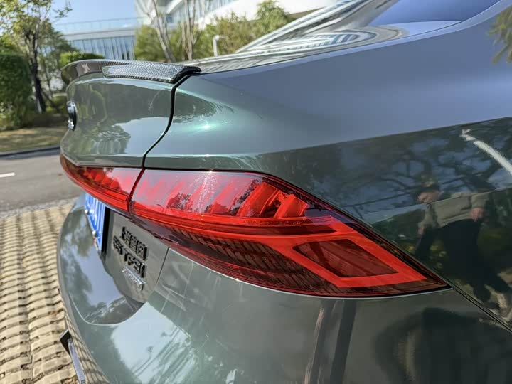 Фото 17 - Audi A7L