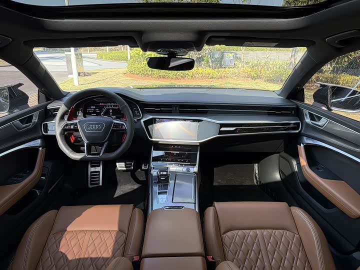 Фото 8 - Audi A7L