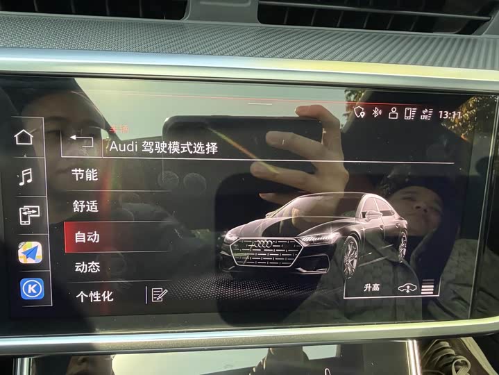 Фото 9 - Audi A7L