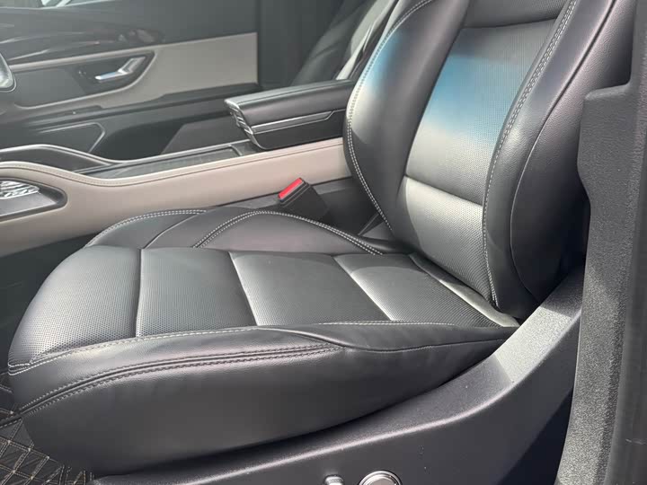 Фото 17 - Lincoln Nautilus