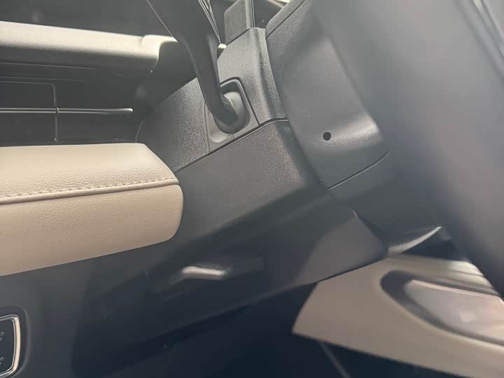 Фото 18 - Lincoln Nautilus