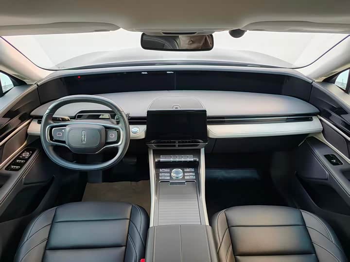 Фото 6 - Lincoln Nautilus