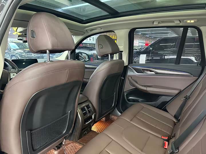 Фото 10 - BMW X3