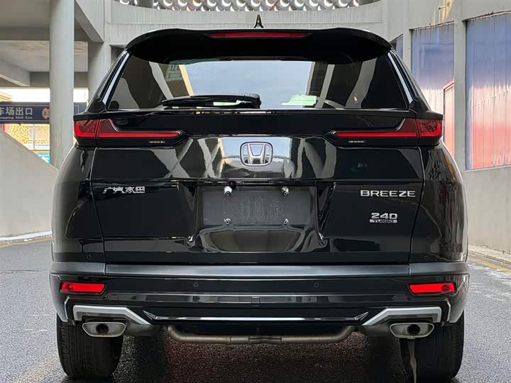 Фото 4 - Honda Breeze