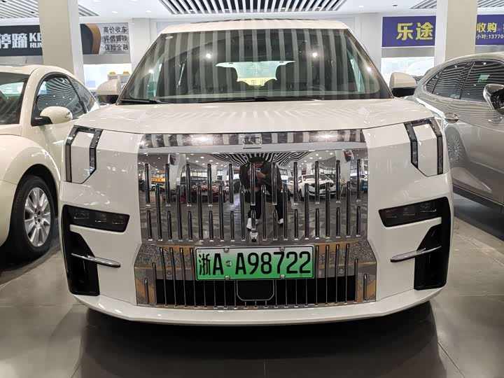 Фото 1 - Zeekr 009