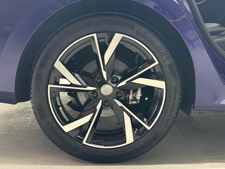 Фото 13 - Skoda Octavia Pro