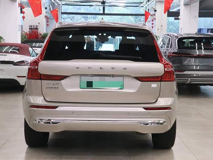 Фото 4 - Volvo XC60 Hybrid