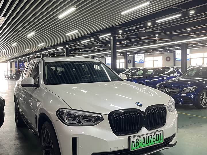 Фото 3 - BMW iX3