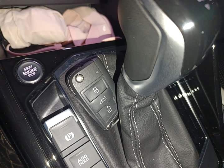 Фото 12 - Volkswagen Tayron