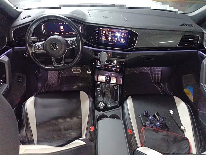Фото 13 - Volkswagen Tayron