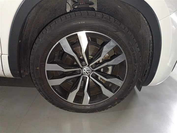 Фото 31 - Volkswagen Tayron