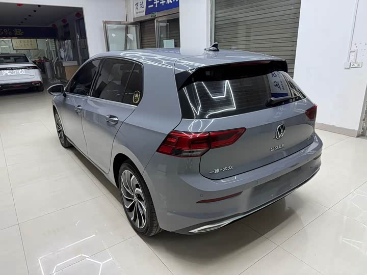 Фото 6 - Volkswagen Golf