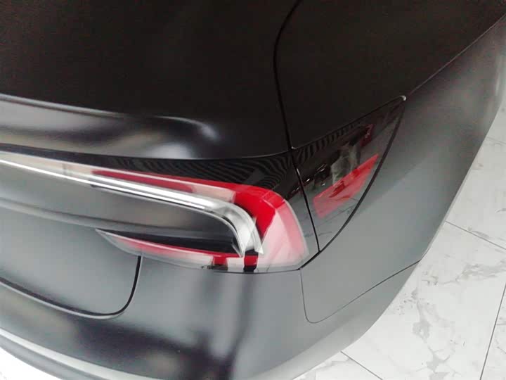 Фото 8 - Tesla Model 3