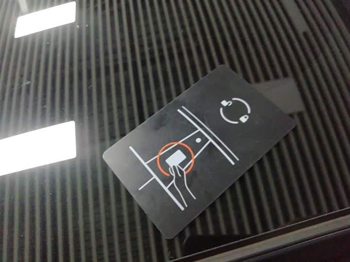 Фото 9 - Tesla Model 3