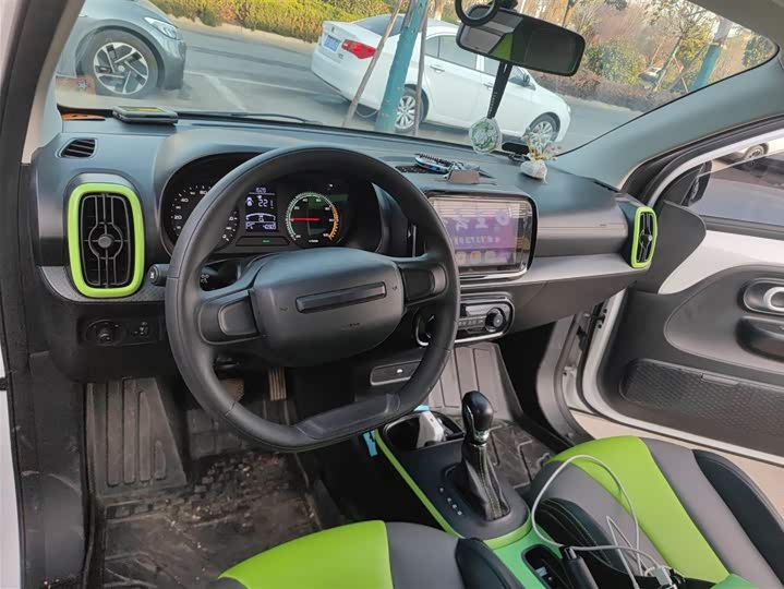 Фото 10 - Roewe Clever