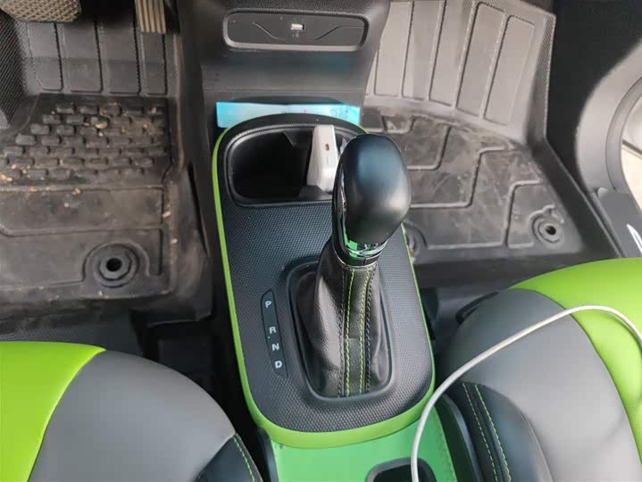 Фото 14 - Roewe Clever