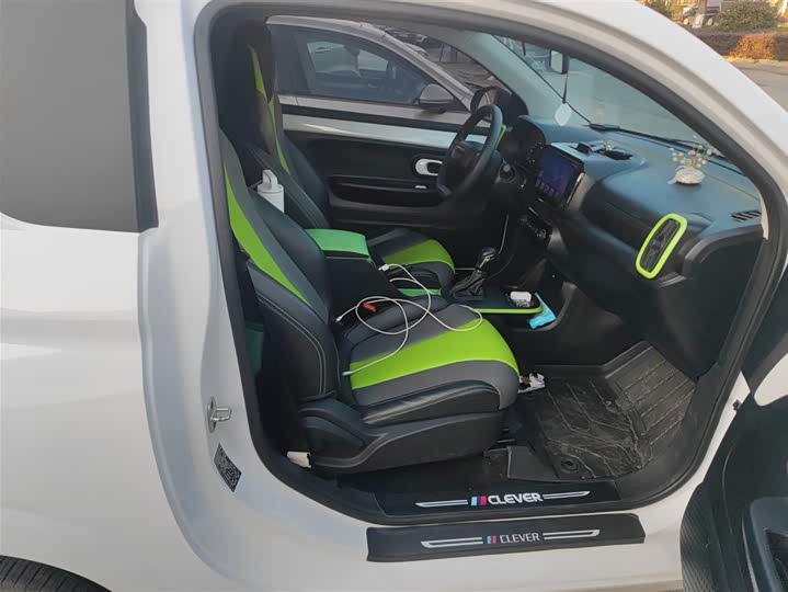 Фото 25 - Roewe Clever