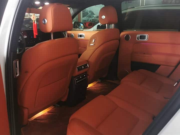 Фото 11 - LiXiang L7