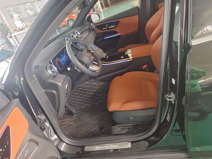 Фото 15 - Mercedes-Benz GLC-Class