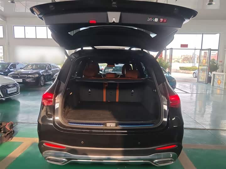 Фото 19 - Mercedes-Benz GLC-Class