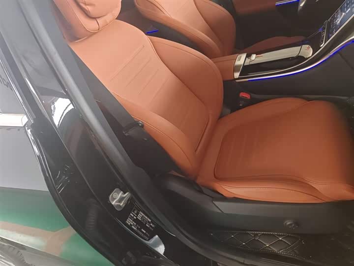 Фото 25 - Mercedes-Benz GLC-Class