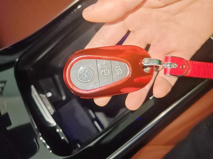 Фото 9 - Mercedes-Benz GLC-Class