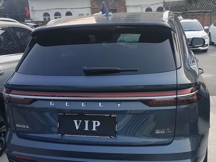 Фото 18 - Geely Monjaro