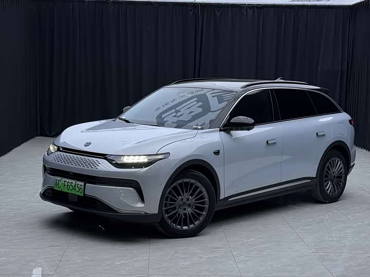 Фото 1 - Leapmotor C11