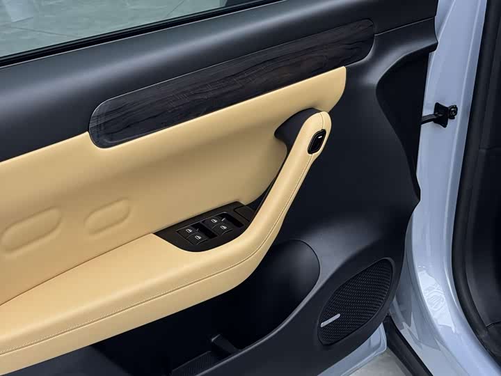 Фото 7 - Leapmotor C11