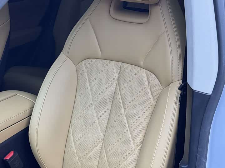 Фото 8 - Leapmotor C11