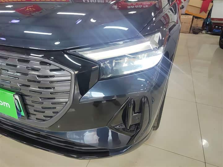 Фото 24 - Audi Q4 e-tron