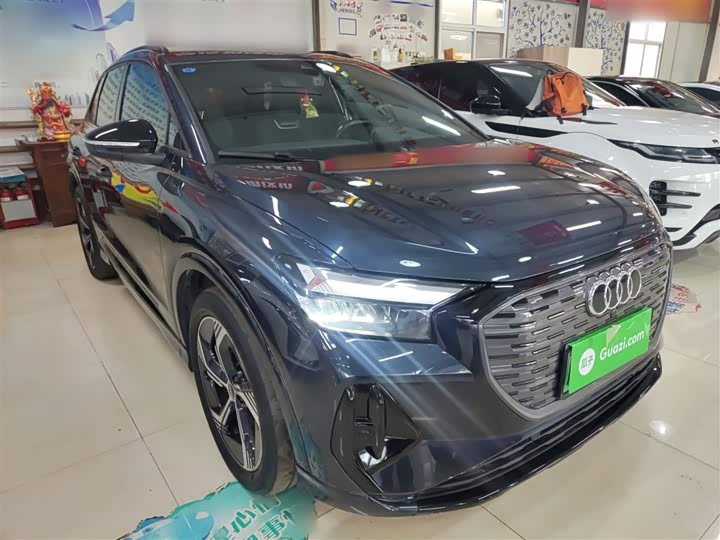 Фото 4 - Audi Q4 e-tron