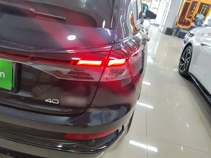 Фото 8 - Audi Q4 e-tron