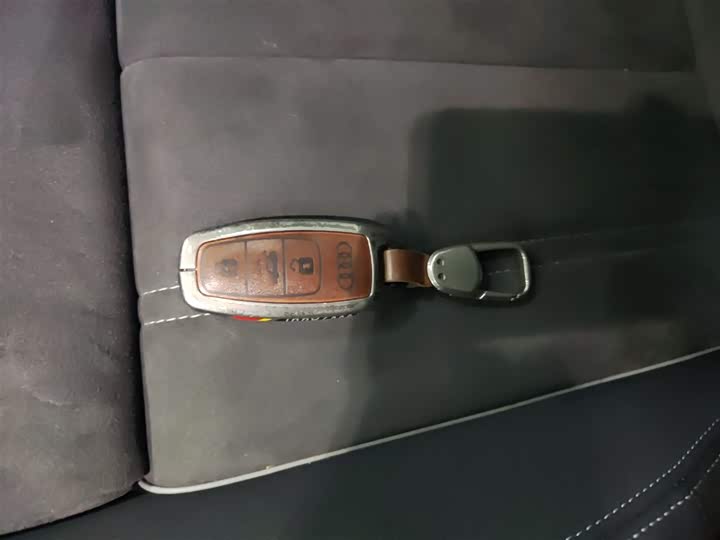 Фото 9 - Audi Q4 e-tron