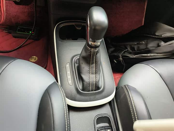 Фото 14 - Roewe Clever