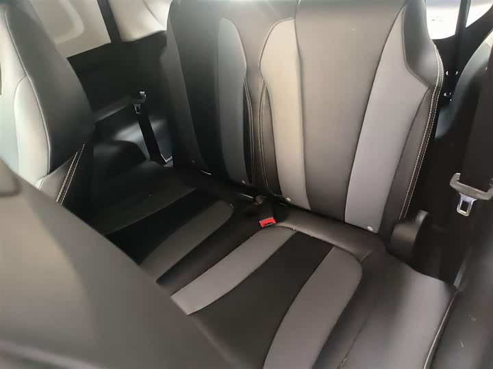 Фото 17 - Roewe Clever